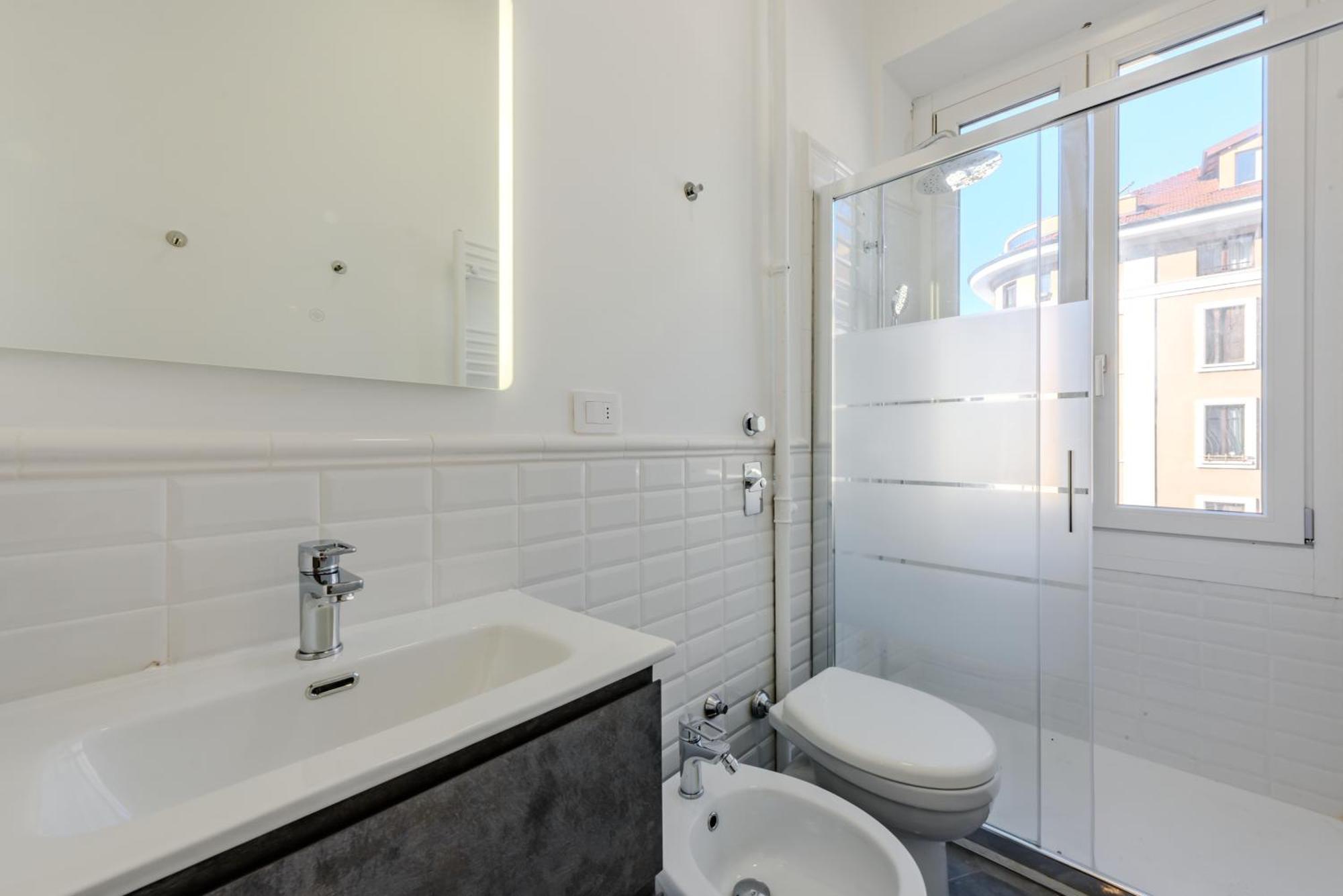 New And Functional Apartments Near The Metro ميلان المظهر الخارجي الصورة